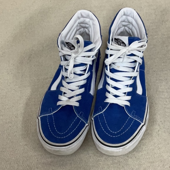 EUC unisex hightop vans sneakers